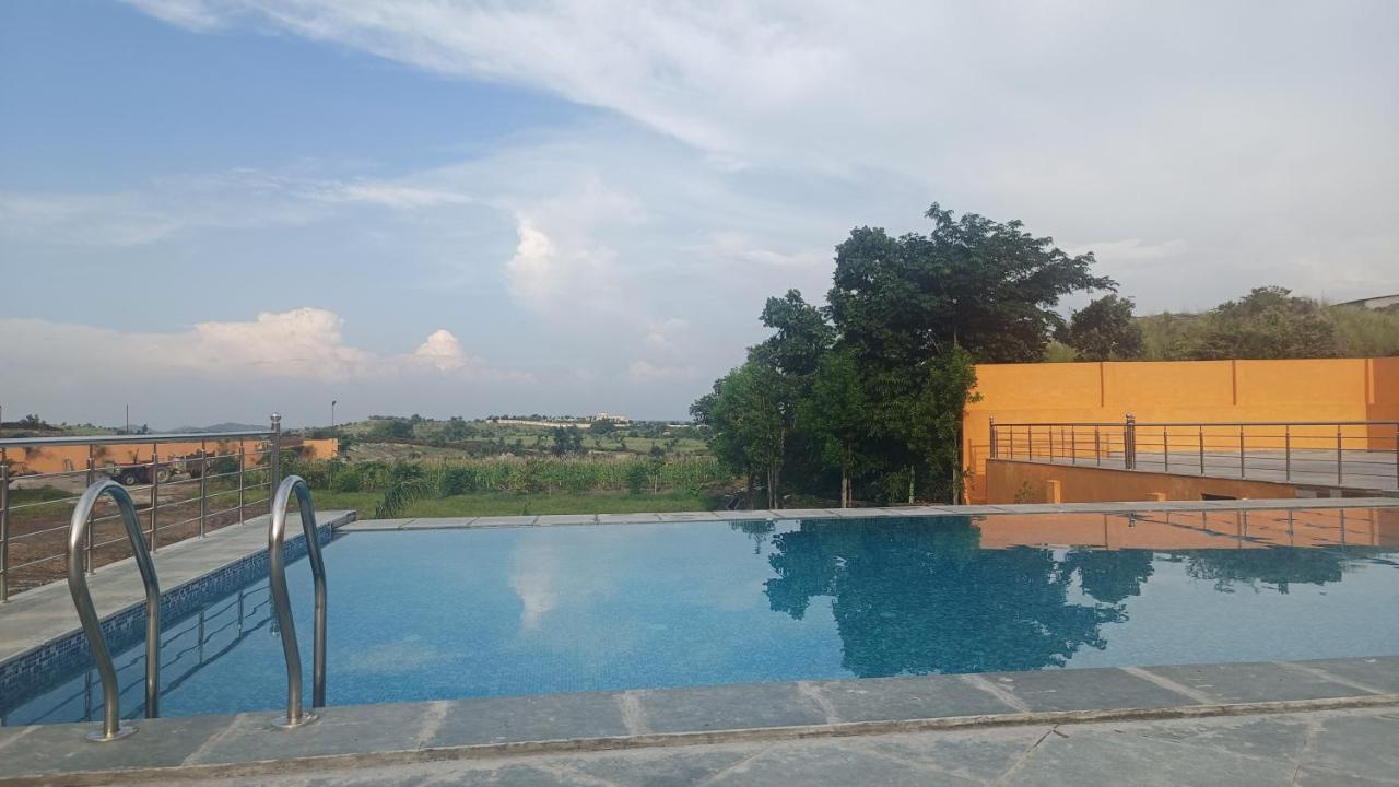 Akshay Valley Kama Buitenkant foto