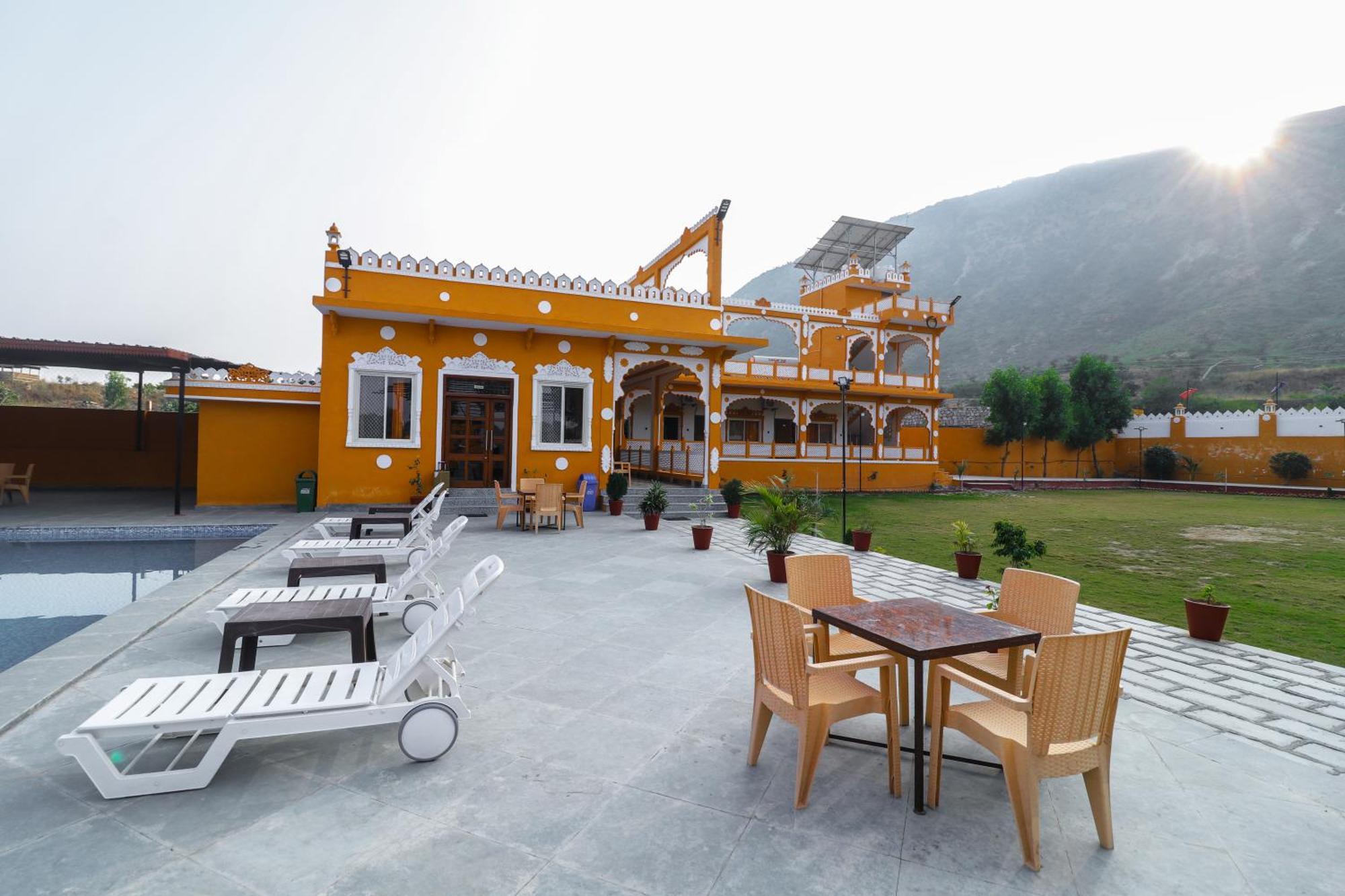 Akshay Valley Kama Buitenkant foto