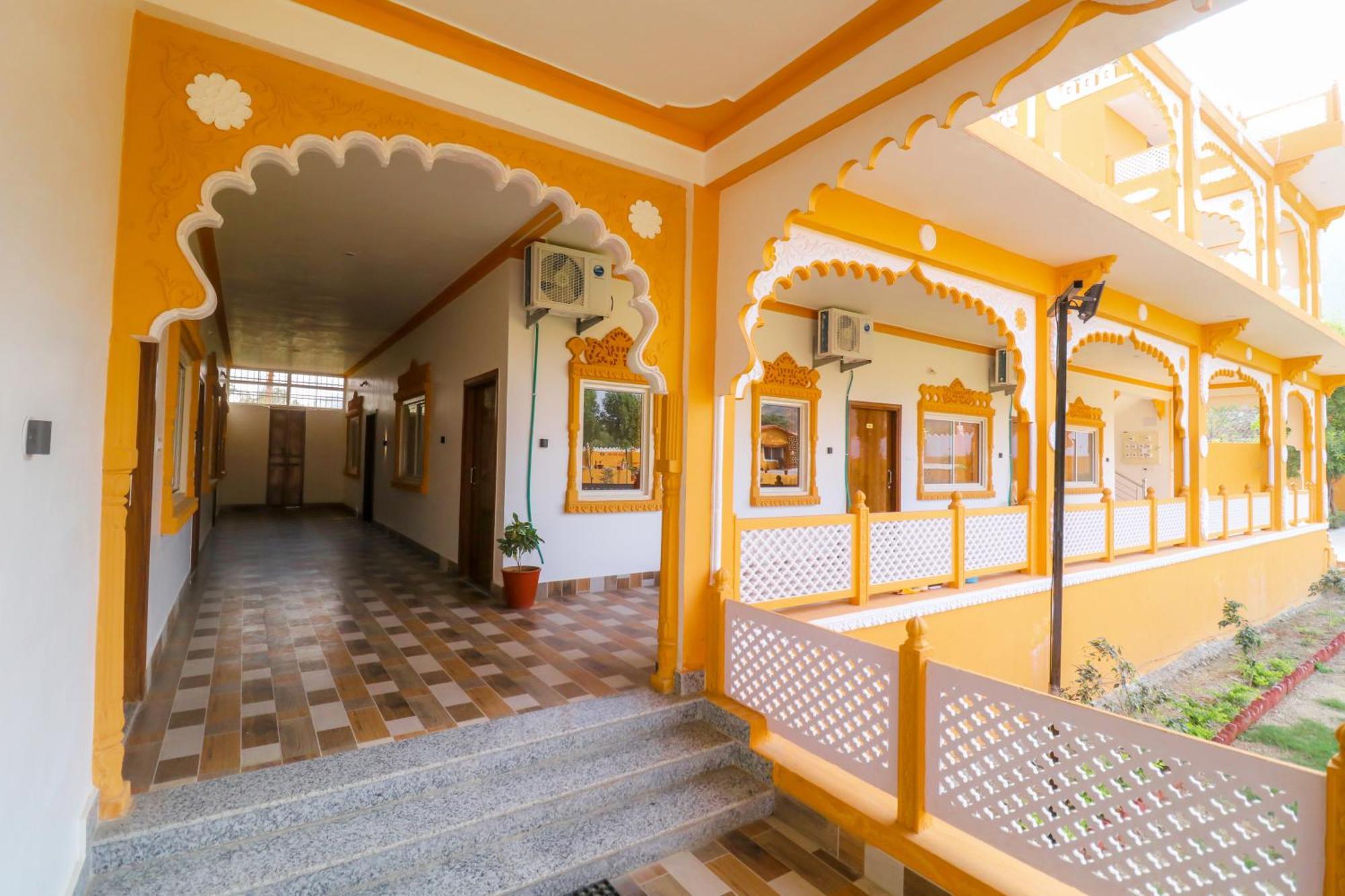 Akshay Valley Kama Buitenkant foto